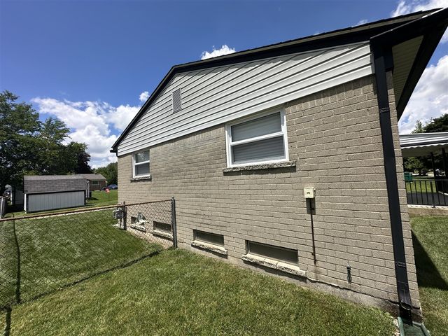 9856 Van Buren Street, Belleville, MI 48111