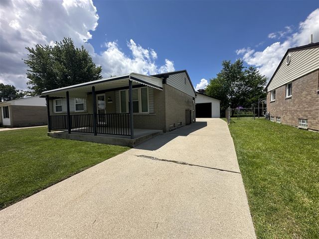 9856 Van Buren Street, Belleville, MI 48111