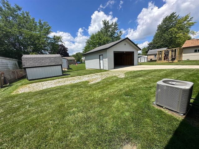 9856 Van Buren Street, Belleville, MI 48111