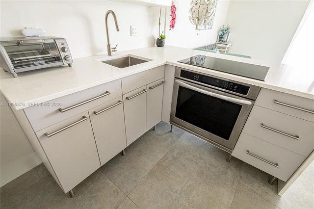 1035 West Ave PH02, Miami Beach, FL 33139