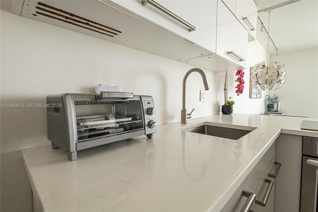 1035 West Ave PH02, Miami Beach, FL 33139