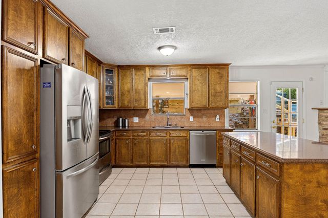 113 Hillendale Drive, Livingston, TX 77351