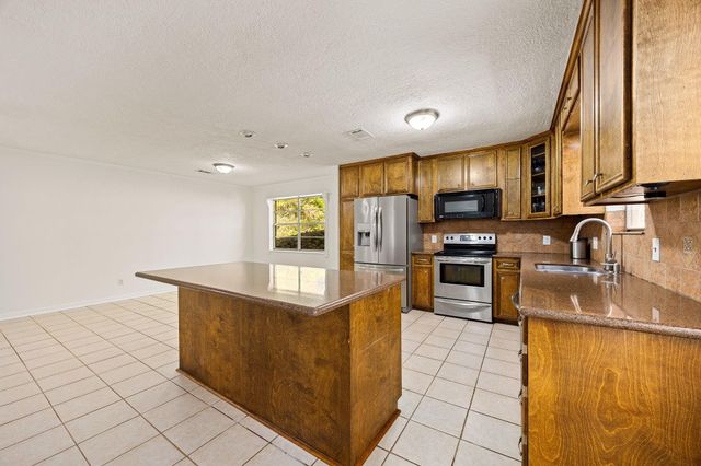 113 Hillendale Drive, Livingston, TX 77351