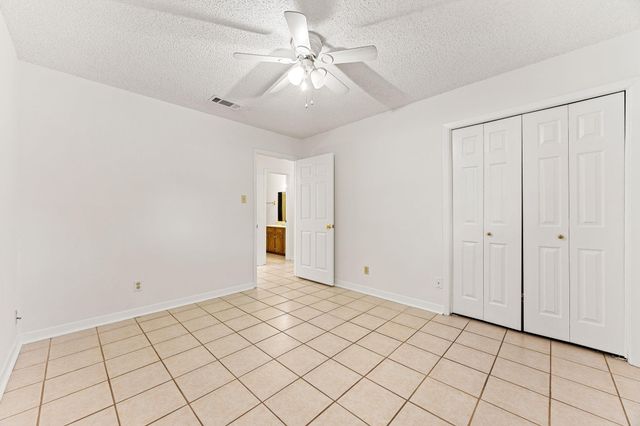 113 Hillendale Drive, Livingston, TX 77351