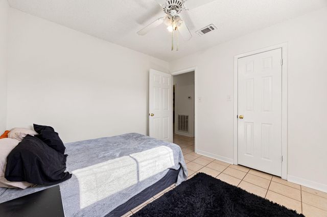 113 Hillendale Drive, Livingston, TX 77351