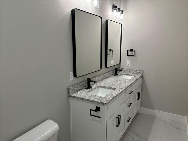 7 Prestwick Lane, Bella Vista, AR 72715