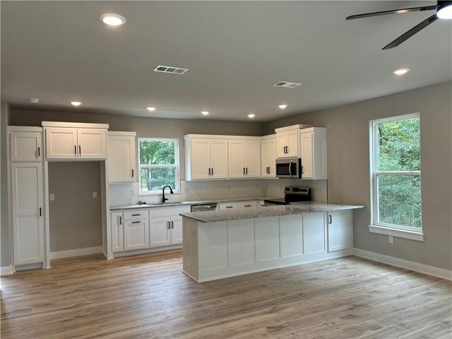 7 Prestwick Lane, Bella Vista, AR 72715