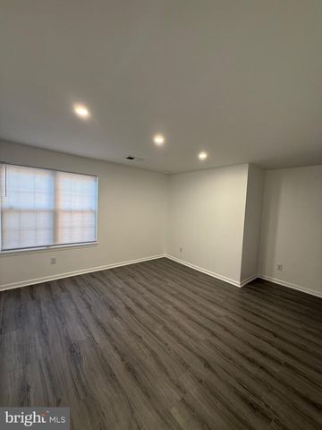 16342 TACONIC CIR, Dumfries, VA 22025