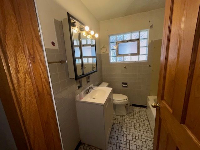 14436 S Michigan Avenue, Riverdale, IL 60827