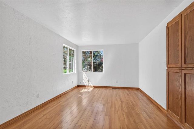 1635 NE Beacon Drive, Grants Pass, OR 97526