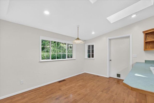 1635 NE Beacon Drive, Grants Pass, OR 97526