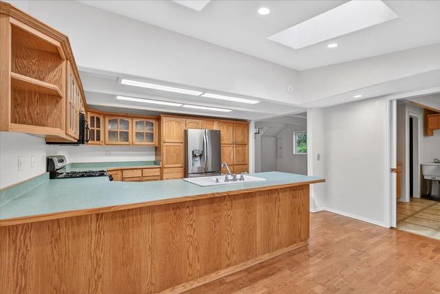 1635 NE Beacon Drive, Grants Pass, OR 97526