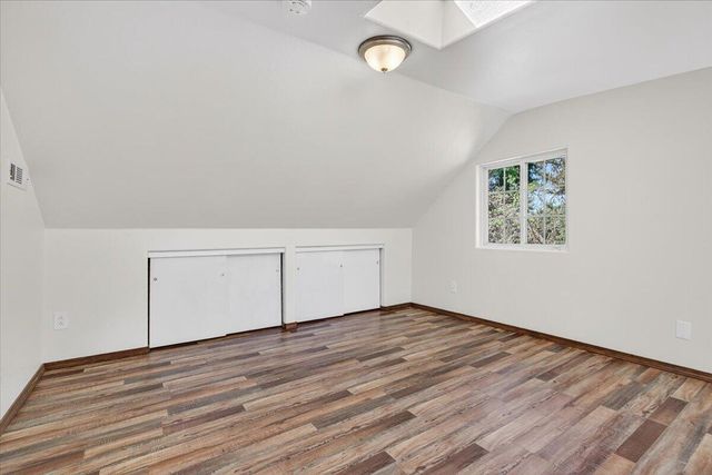 1635 NE Beacon Drive, Grants Pass, OR 97526