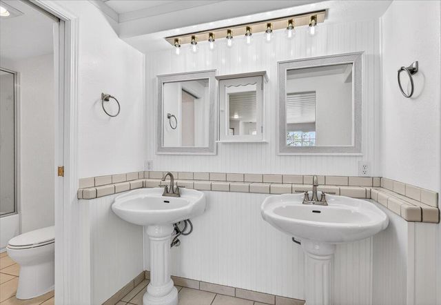 1635 NE Beacon Drive, Grants Pass, OR 97526