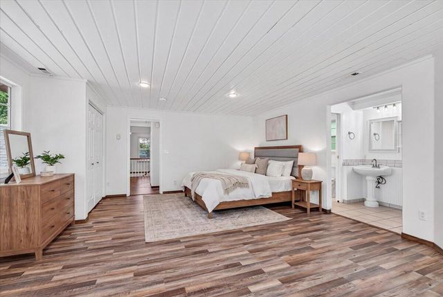 1635 NE Beacon Drive, Grants Pass, OR 97526