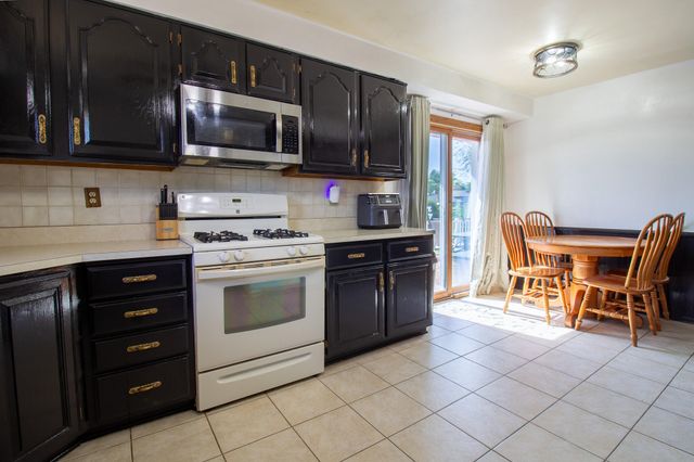 7920 Harrison Avenue, Munster, IN 46321