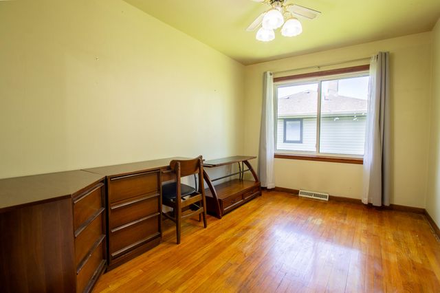 7920 Harrison Avenue, Munster, IN 46321