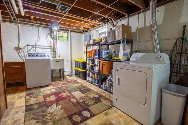 7920 Harrison Avenue, Munster, IN 46321