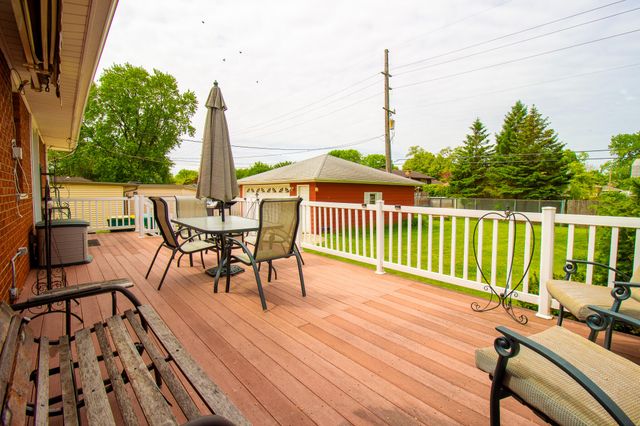 7920 Harrison Avenue, Munster, IN 46321
