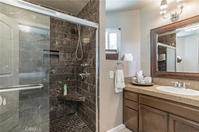 27350 Melanita, Cathedral City, CA 92234