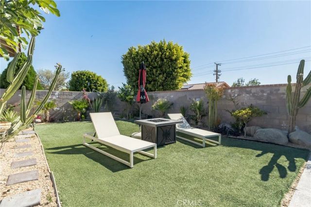 27350 Melanita, Cathedral City, CA 92234