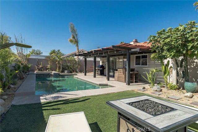 27350 Melanita, Cathedral City, CA 92234