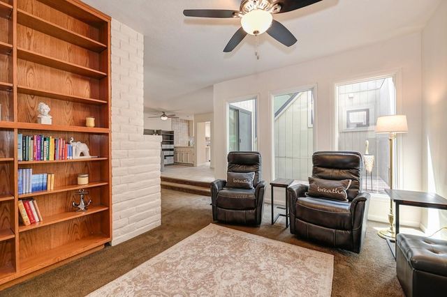 340 Crestridge Ln, Folsom, CA 95630