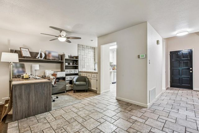 340 Crestridge Ln, Folsom, CA 95630