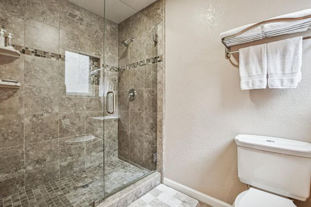 340 Crestridge Ln, Folsom, CA 95630