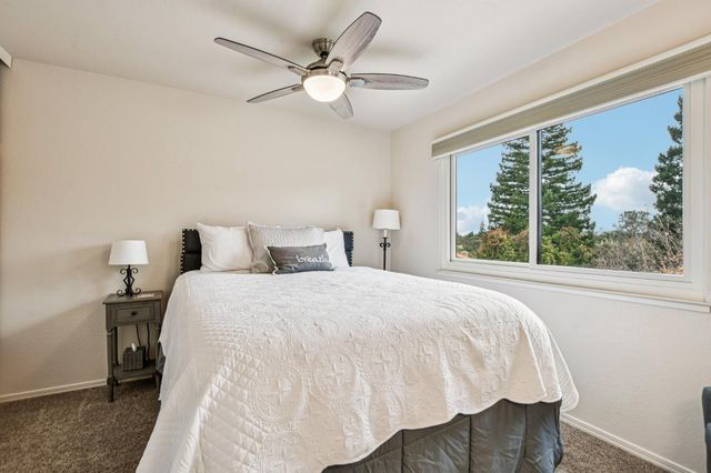 340 Crestridge Ln, Folsom, CA 95630