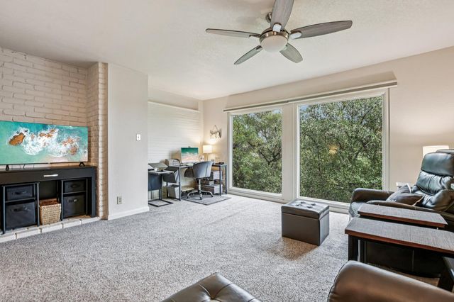 340 Crestridge Ln, Folsom, CA 95630