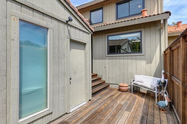 340 Crestridge Ln, Folsom, CA 95630