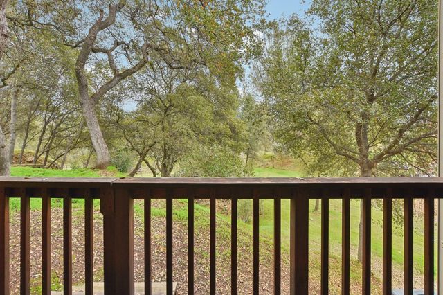 340 Crestridge Ln, Folsom, CA 95630