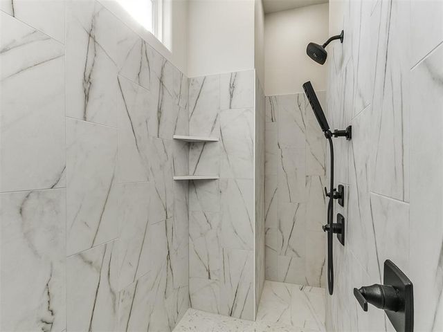 5812 Cimarron Manor, Guthrie, OK 73044