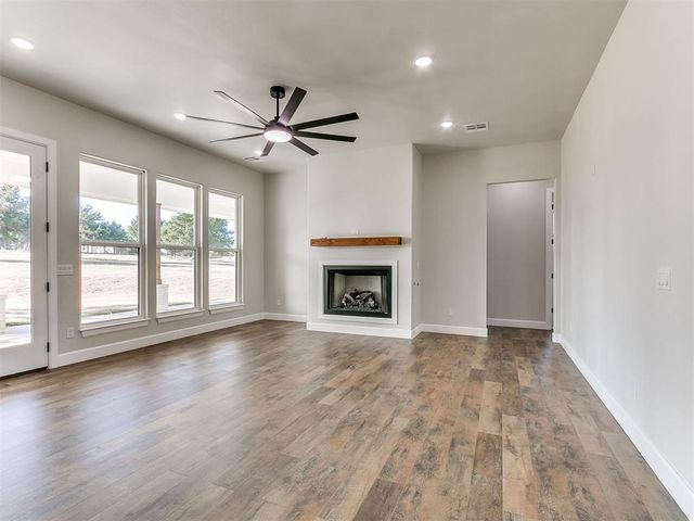 5812 Cimarron Manor, Guthrie, OK 73044