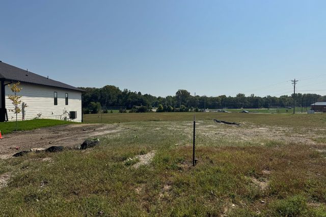 6605 River Bend Drive, Johnston, IA 50131