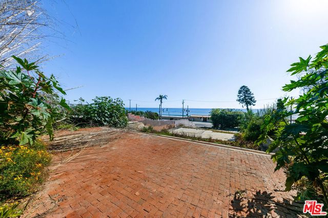 21443 Pacific Coast Highway, Malibu, CA 90265