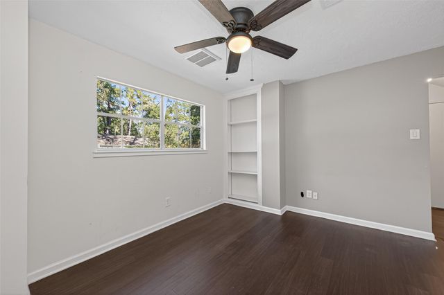 3107 Little Bear Drive, Kingwood, TX 77339