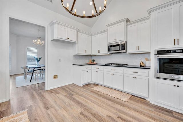 2416 Kingsley Lane, Oklahoma City, OK 73128