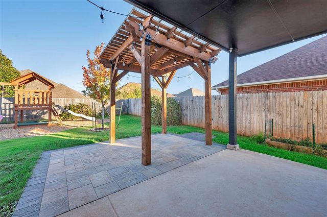 2416 Kingsley Lane, Oklahoma City, OK 73128