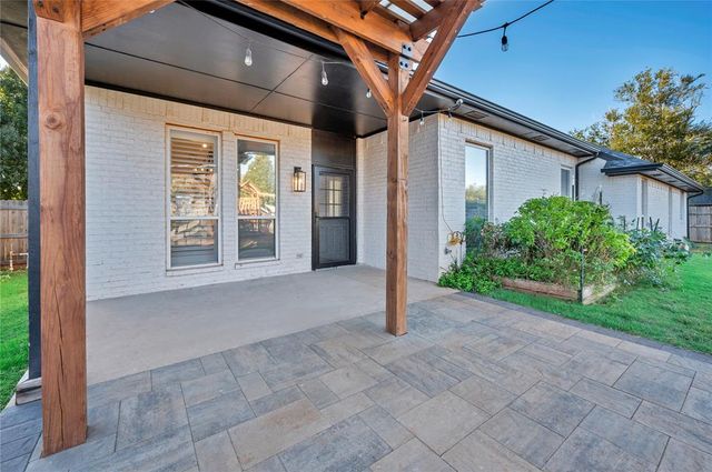 2416 Kingsley Lane, Oklahoma City, OK 73128