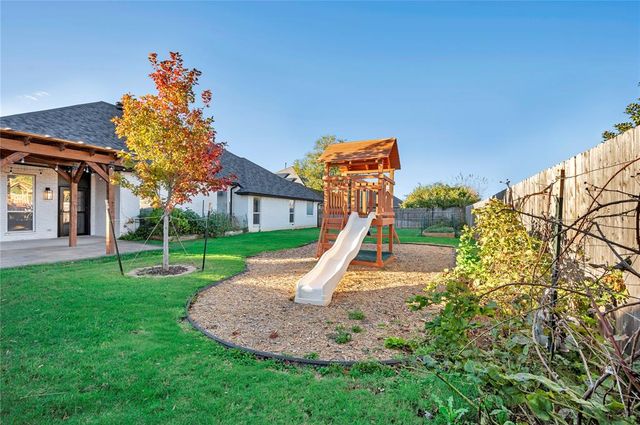 2416 Kingsley Lane, Oklahoma City, OK 73128