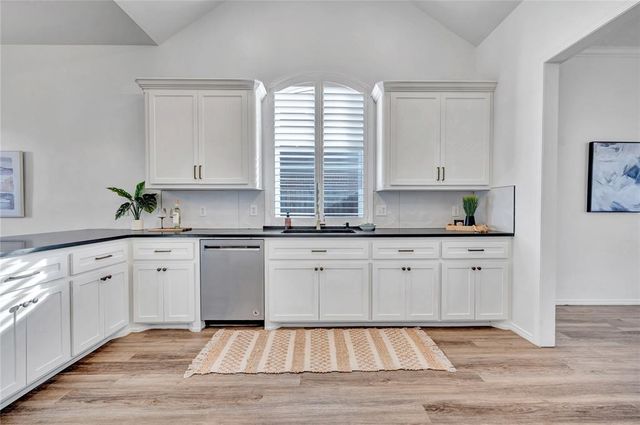 2416 Kingsley Lane, Oklahoma City, OK 73128