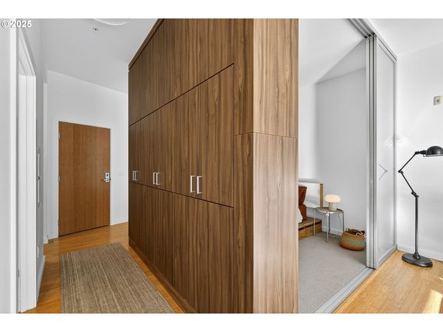 1455 N KILLINGSWORTH St 415, Portland, OR 97217