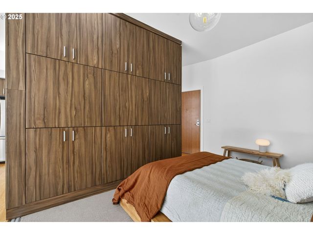 1455 N KILLINGSWORTH St 415, Portland, OR 97217