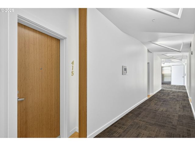 1455 N KILLINGSWORTH St 415, Portland, OR 97217