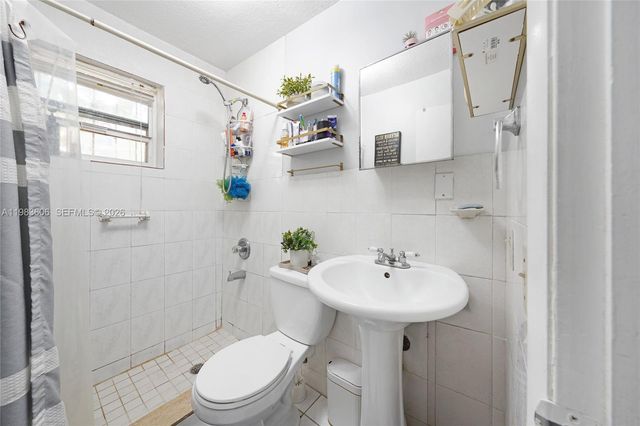 2122 SW 58th Ave, Miami, FL 33155