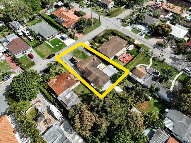 2122 SW 58th Ave, Miami, FL 33155