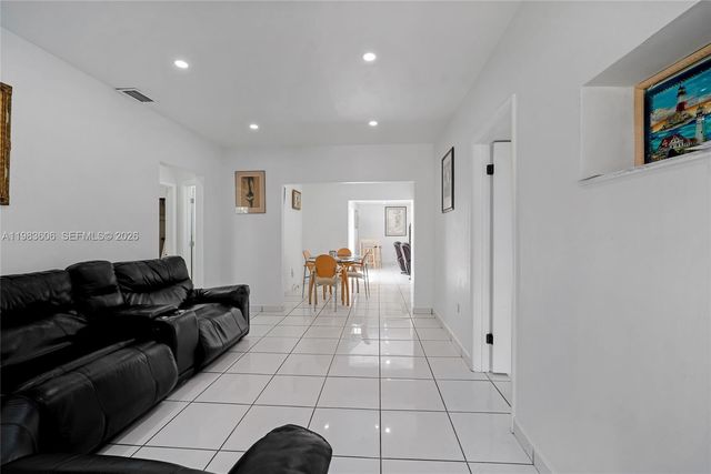 2122 SW 58th Ave, Miami, FL 33155