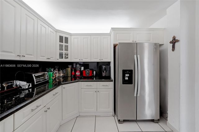 2122 SW 58th Ave, Miami, FL 33155